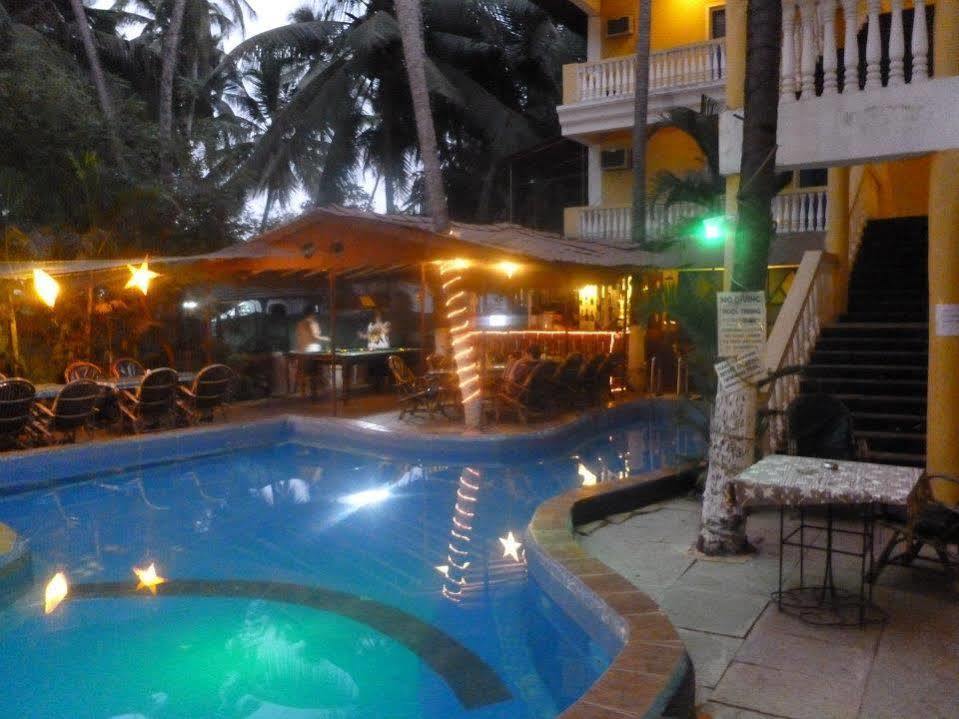 Castle House Calangute Hotel Exterior photo