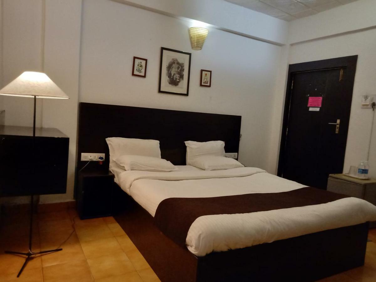 Castle House Calangute Hotel Exterior photo