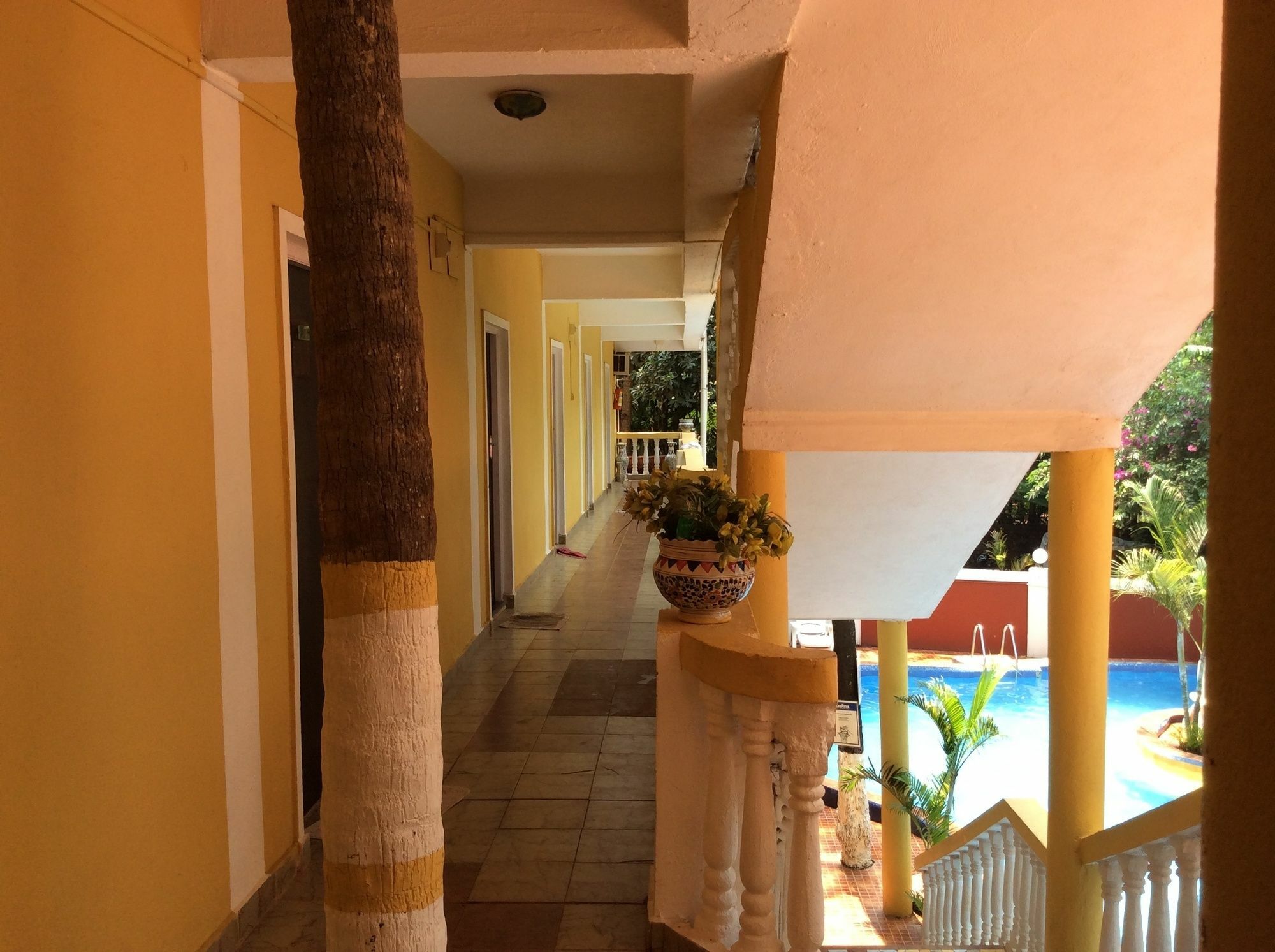Castle House Calangute Hotel Exterior photo